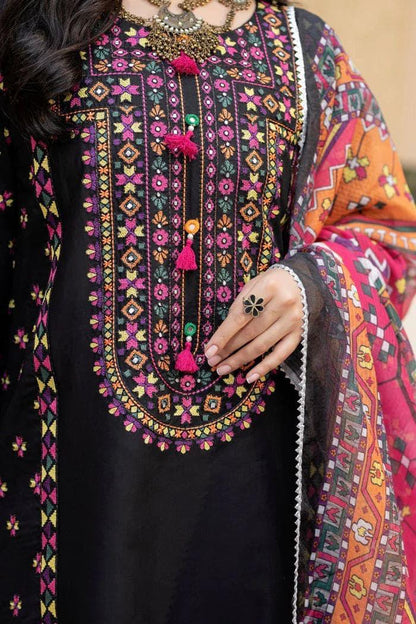 Boutique Style Embroidered Dhanak Suit with Digital Printed Shawl – 3 Piece