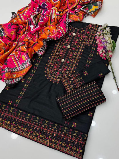 Boutique Style Embroidered Dhanak Suit with Digital Printed Shawl – 3 Piece