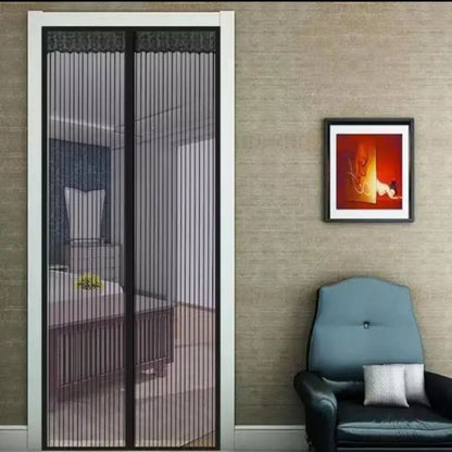 Magic Mesh Magnetic Screen Door – Keep Your Home Bug-Free!