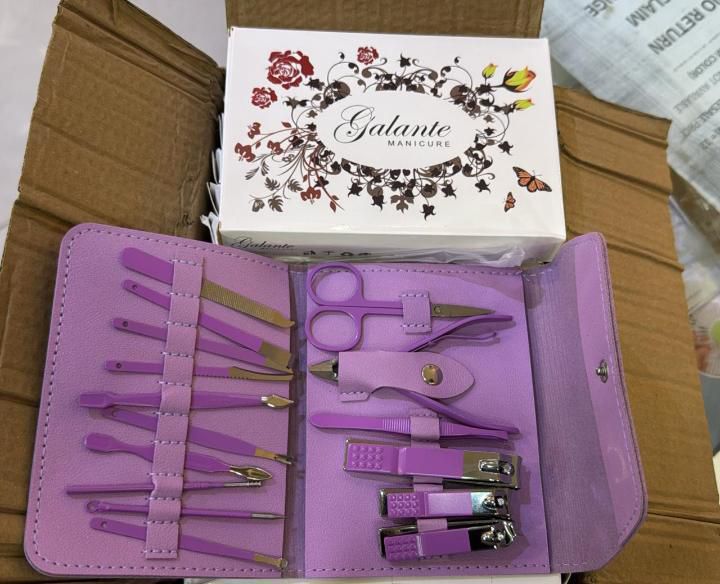 Professional 16 Pcs Manicure & Pedicure Set with Leather Travel Box